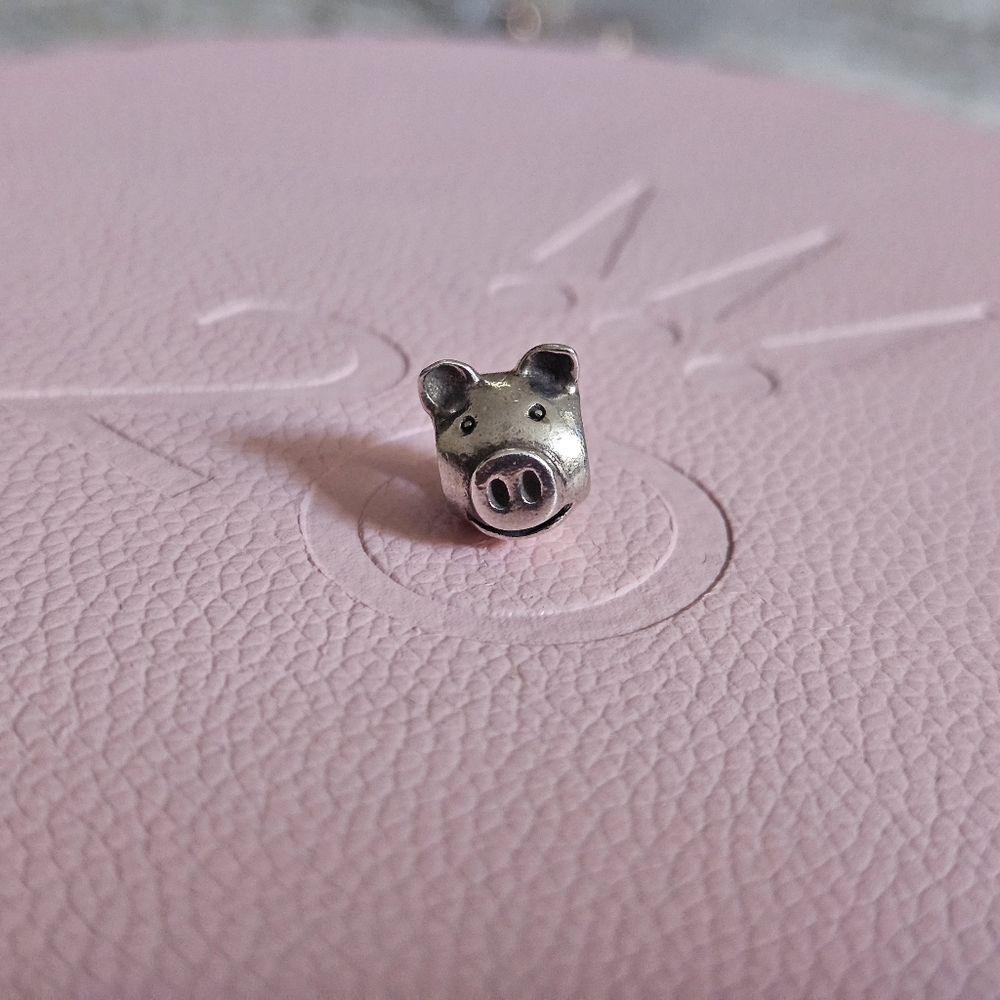 Pandora Retired Sterling Silver Piggy Charm ✨️